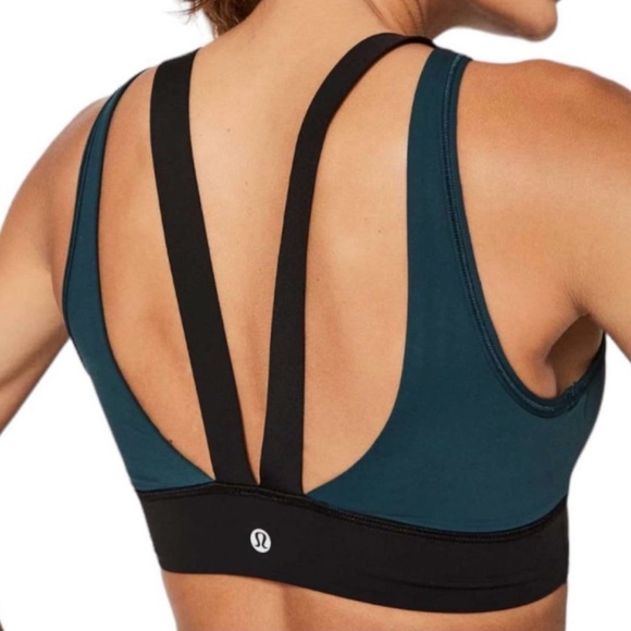 Lululemon Green/Black Sports Bra with Mesh Cut Out Size 4 - Picture 2 of 6